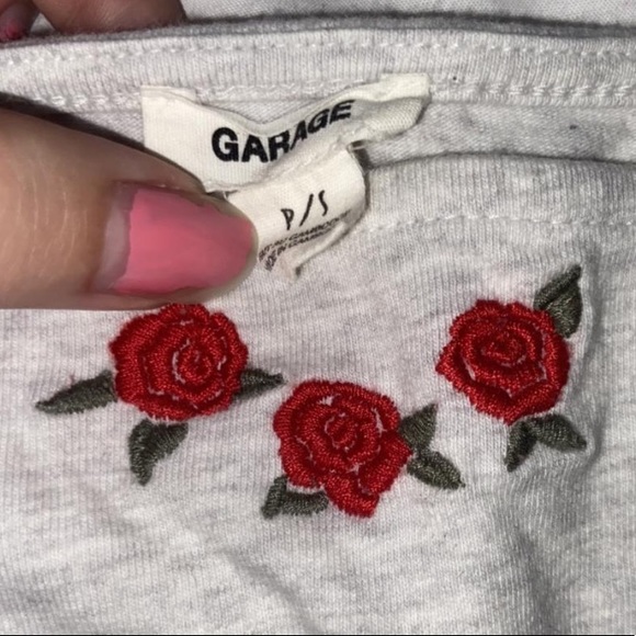 Grey tank top from garage - Picture 3 of 3